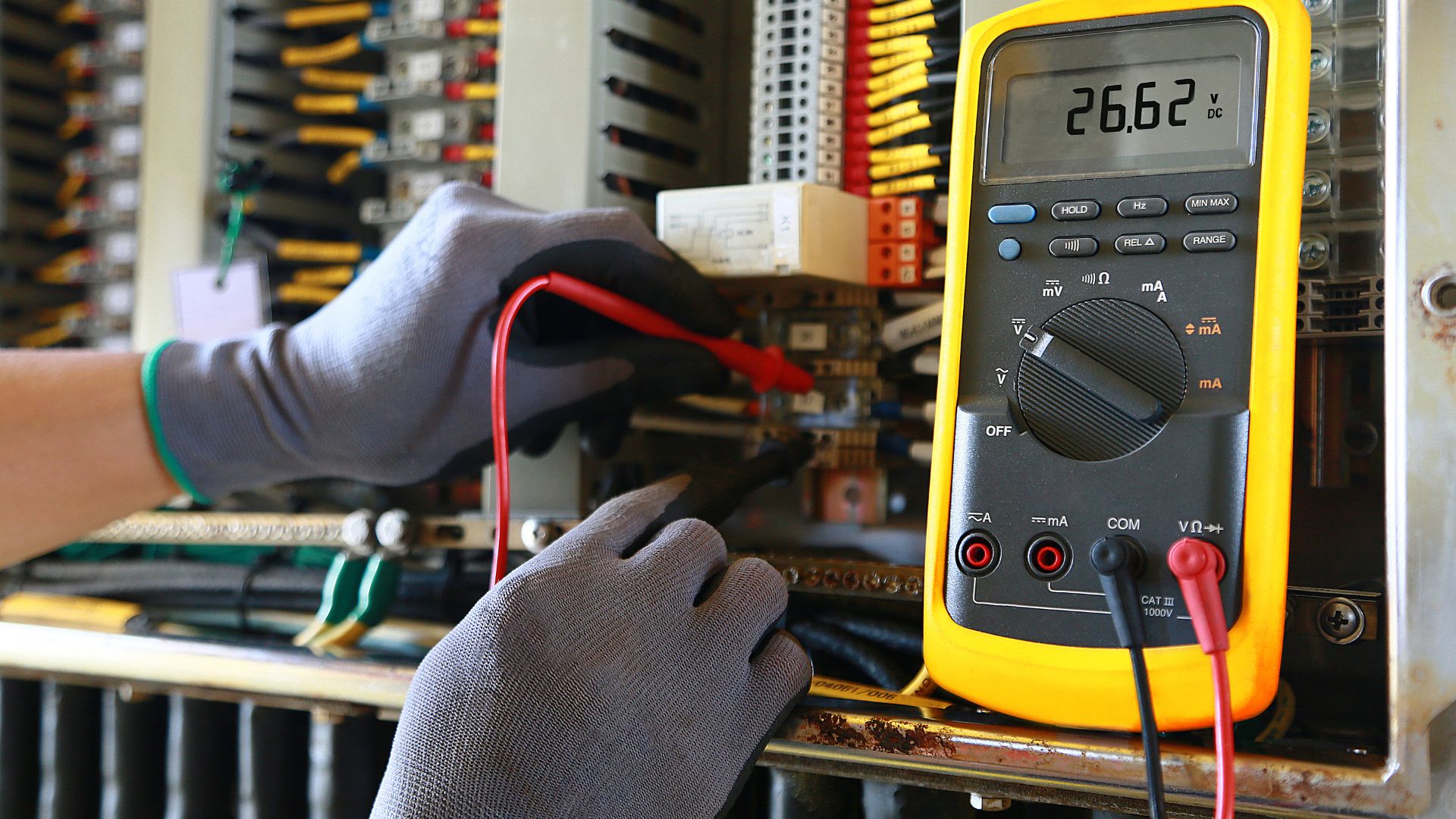 Certified Electrician in Al Shahama