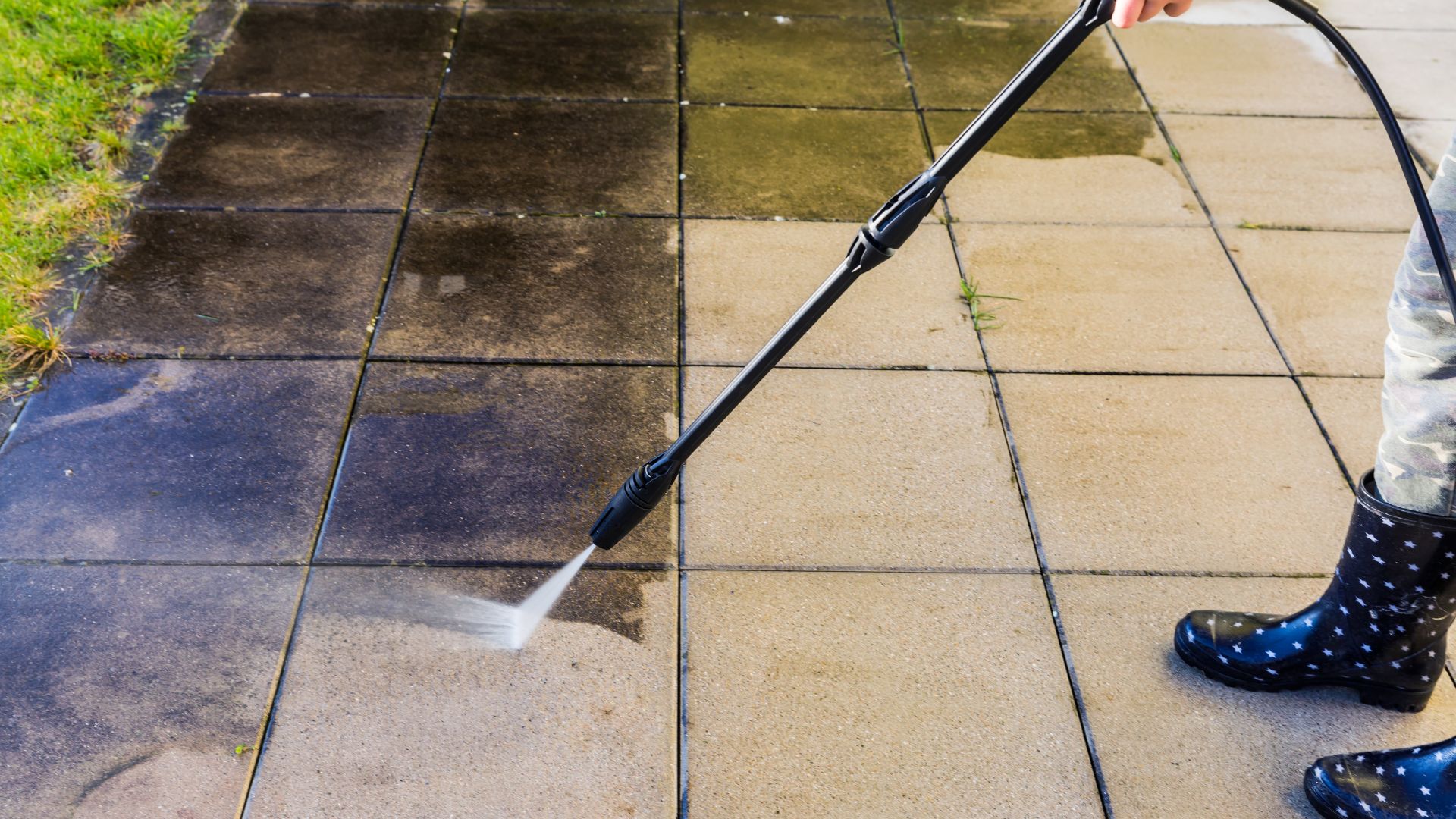 Residential Driveway Pressure Washing in Abu Dhabi