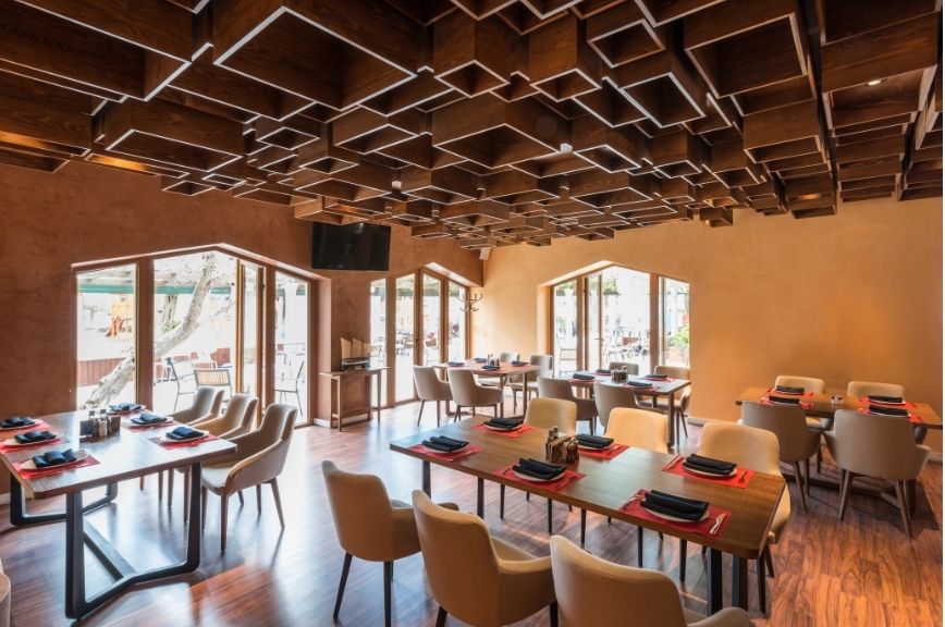 Restaurant painting Abu Dhabi