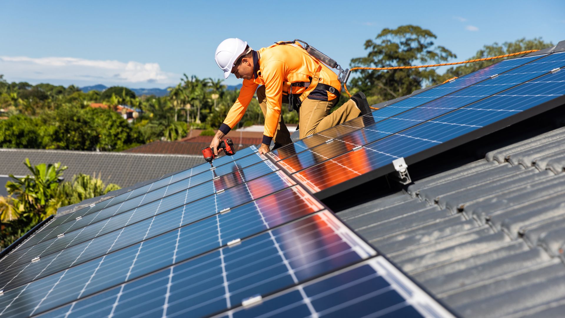 Residential Solar Panel Maintenance in Abu Dhabi